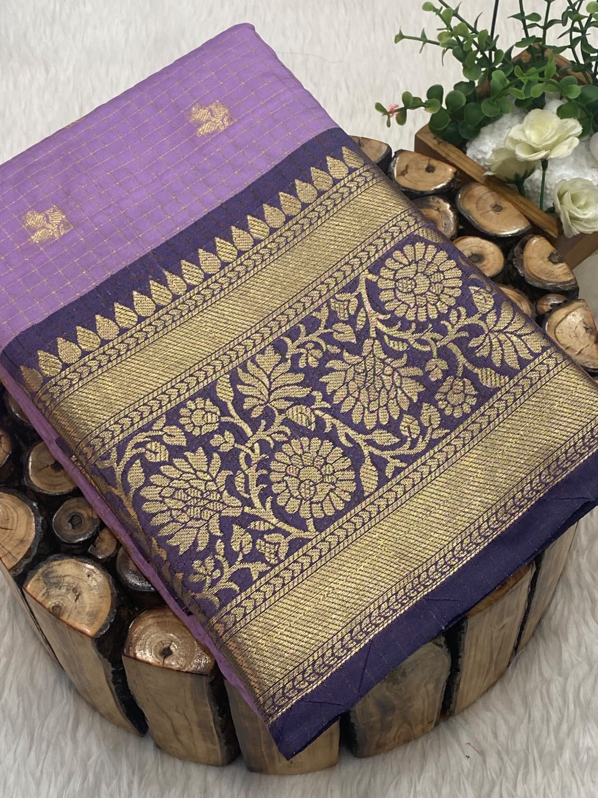 Budget Gadwal Pattu Saree