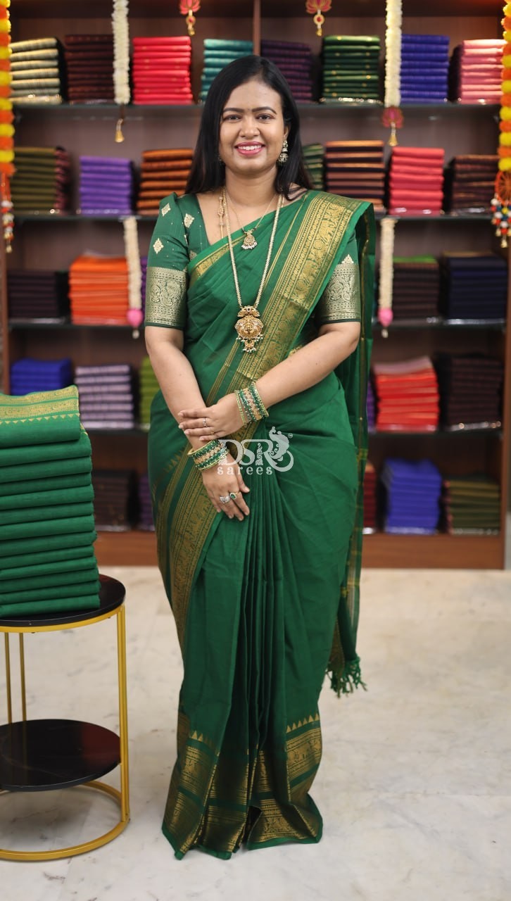 Chettinadu Cotton Sarees W/B
