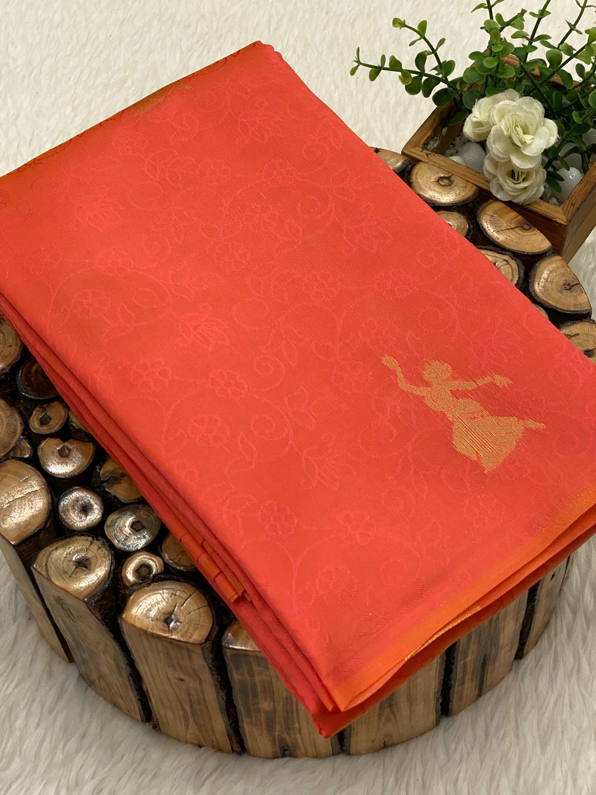 Borderless Embose Soft Silk Sarees