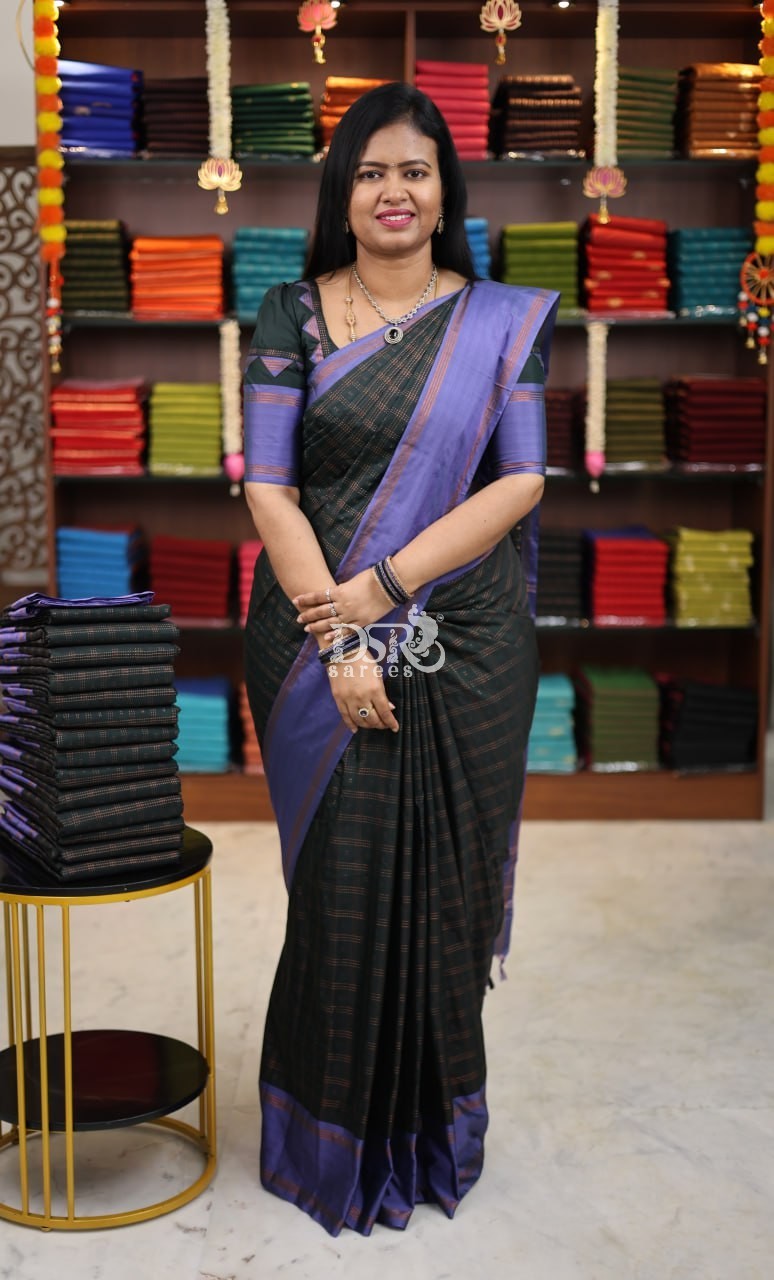 Arani Vairaooshi Soft Silk Saree