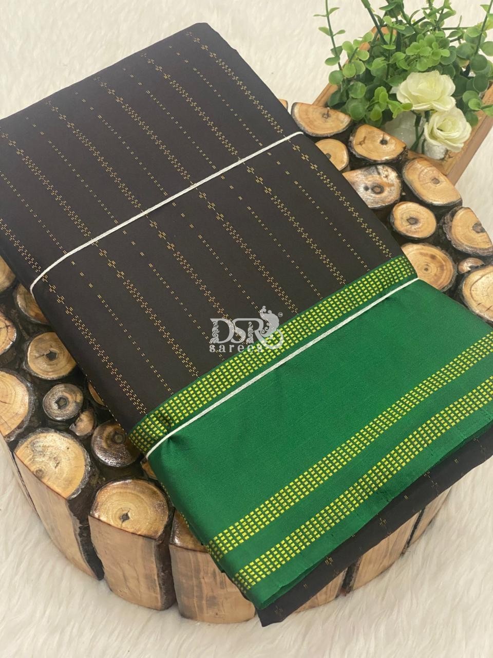 Arani Vairaooshi Soft Silk Saree