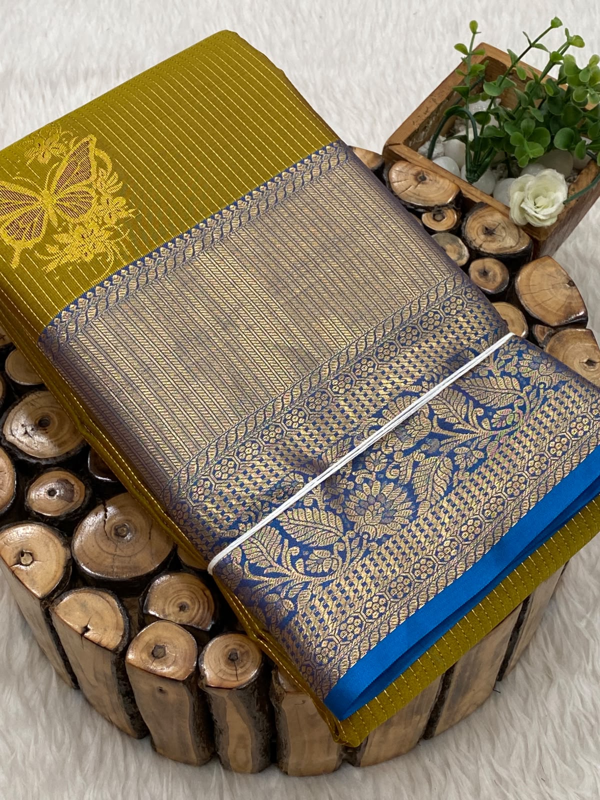 Vairaooshi Bridal Sarees