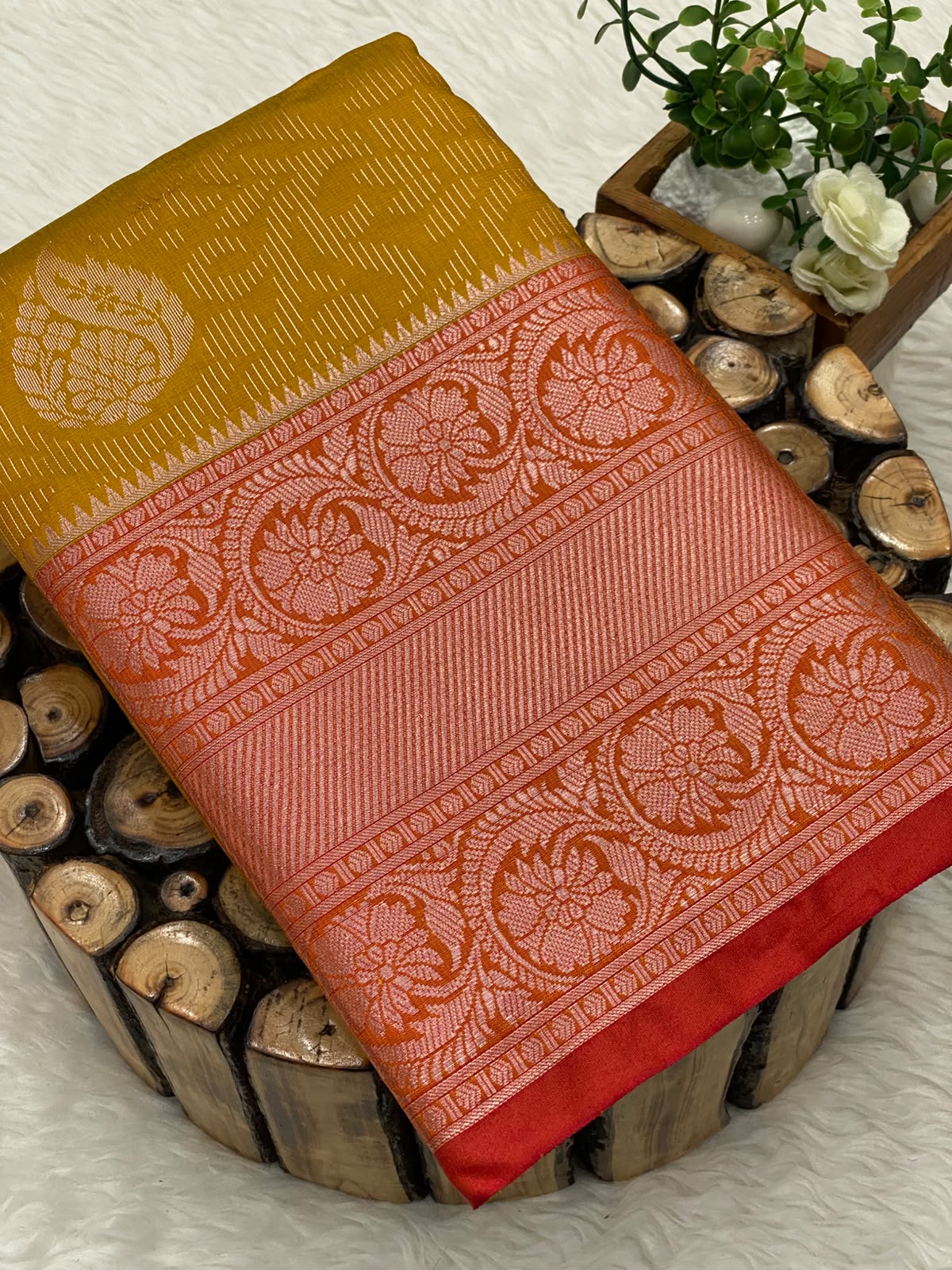 Semi Gadwal Pattu Sarees
