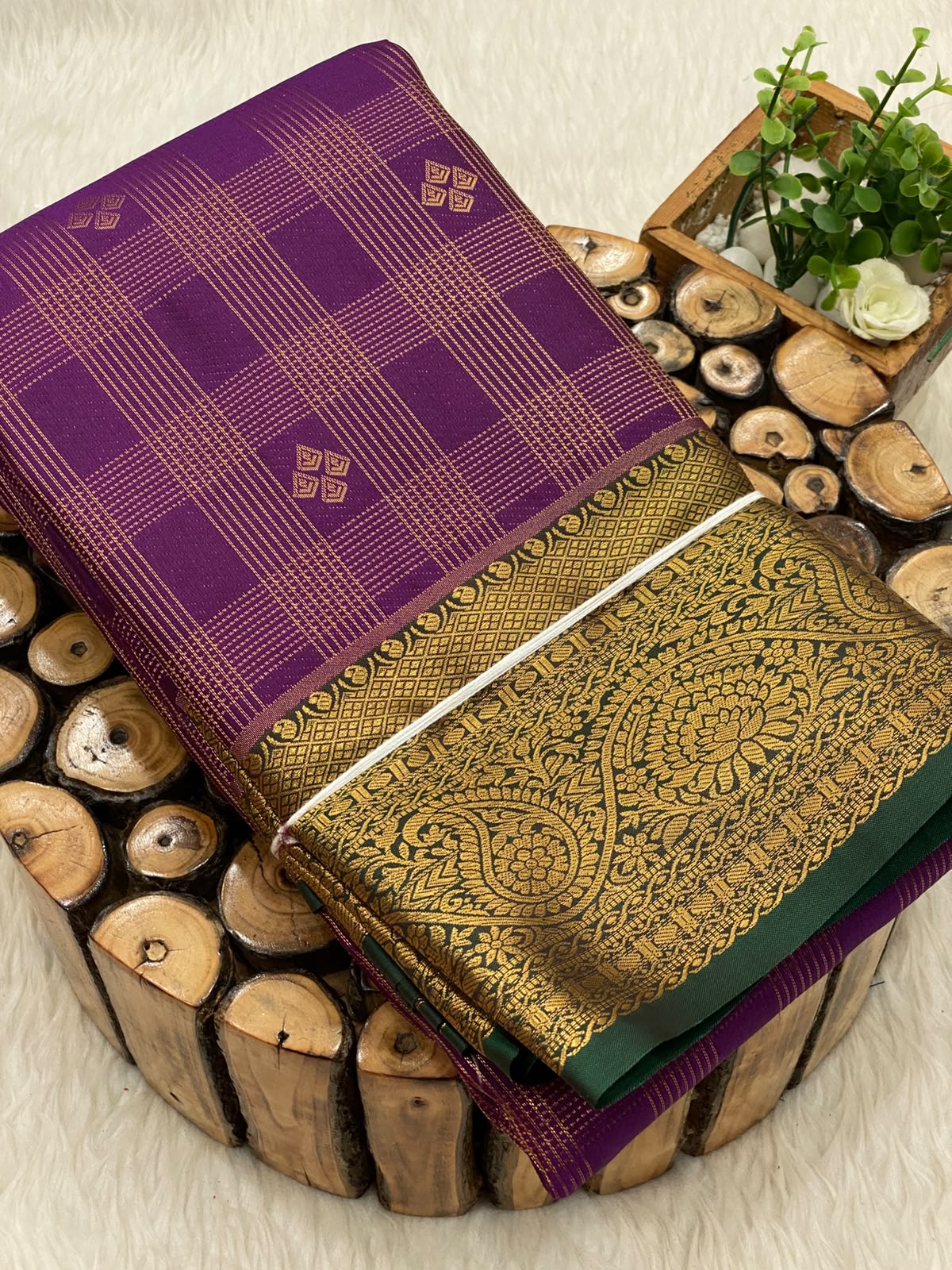 Vairaooshi Korvai Border Saree