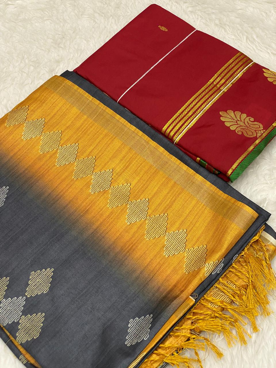 999 - Jute Silk Arani Combo Saree