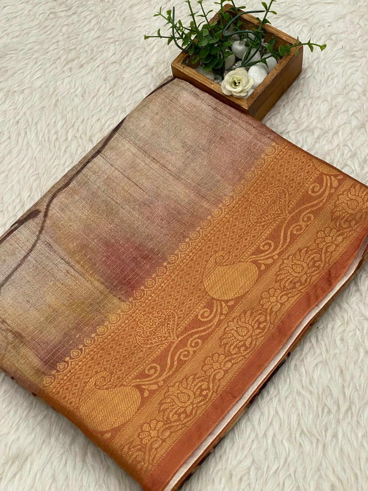 Zari Dola Saree