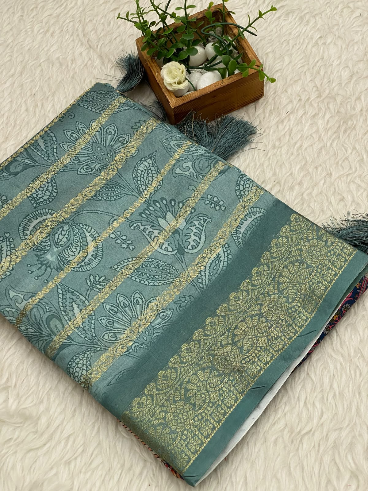 Zari Dola Saree