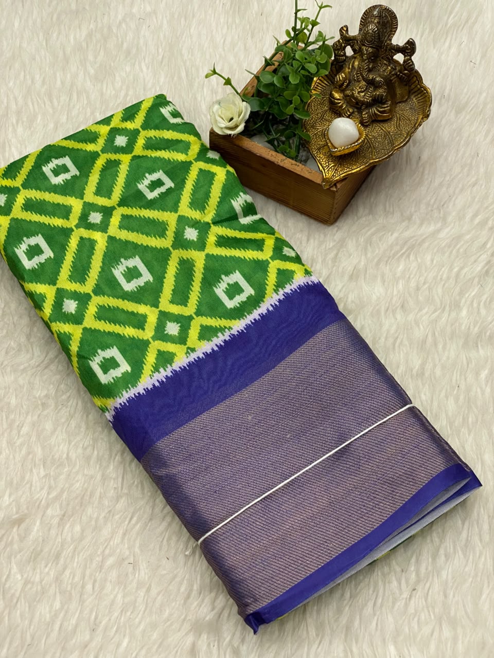 Pochampally Dola Silk Saree