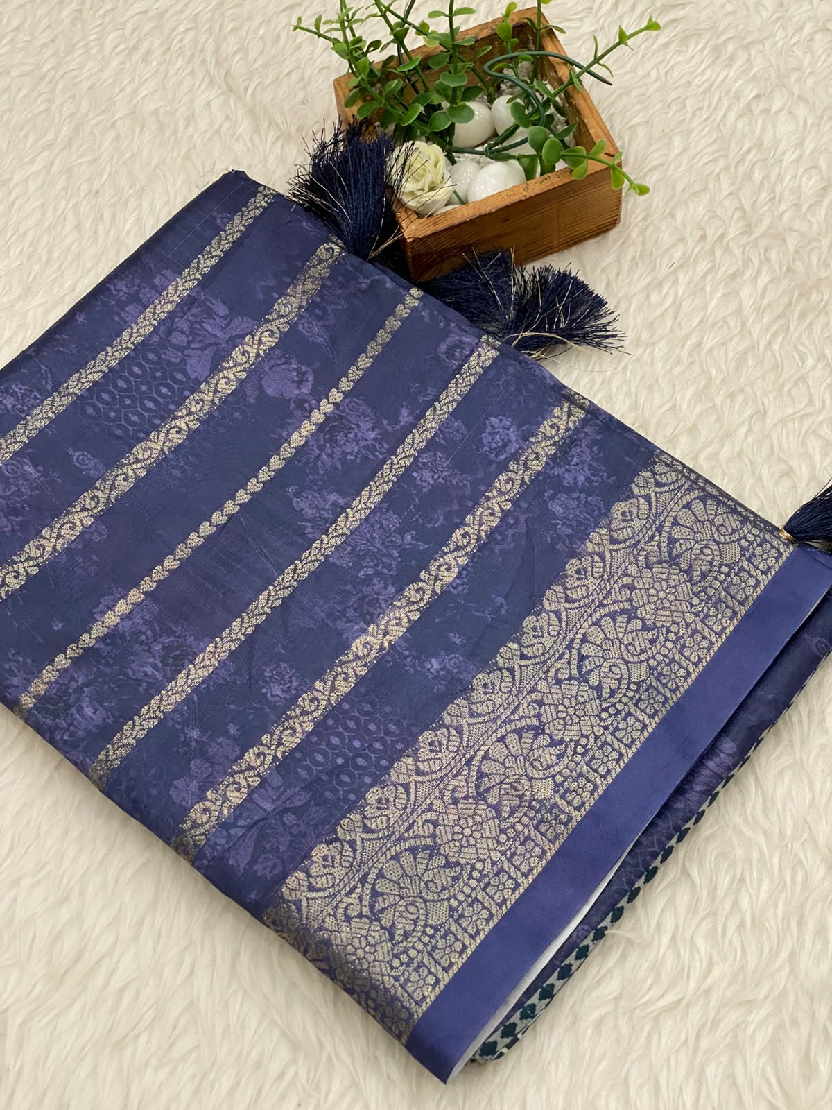 Zari Dola Saree