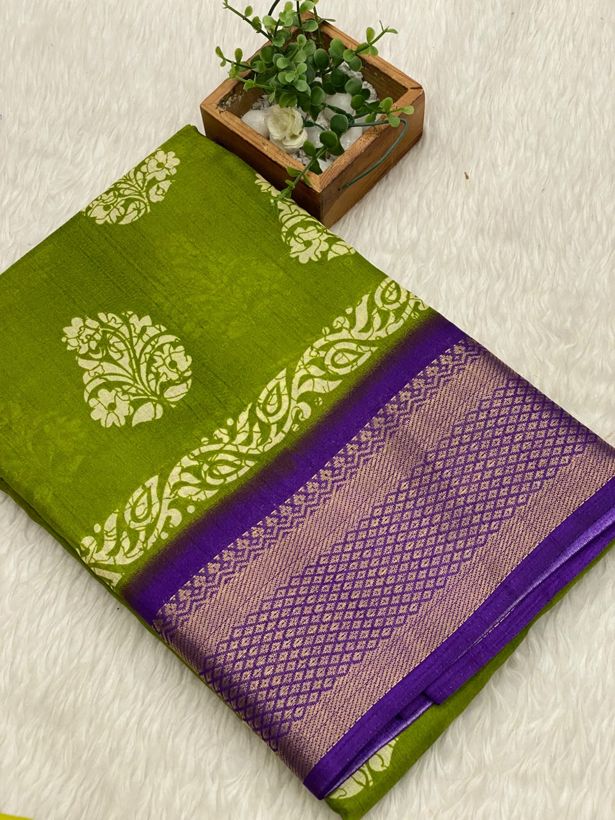 Iconic Dola Silk Sarees vol1