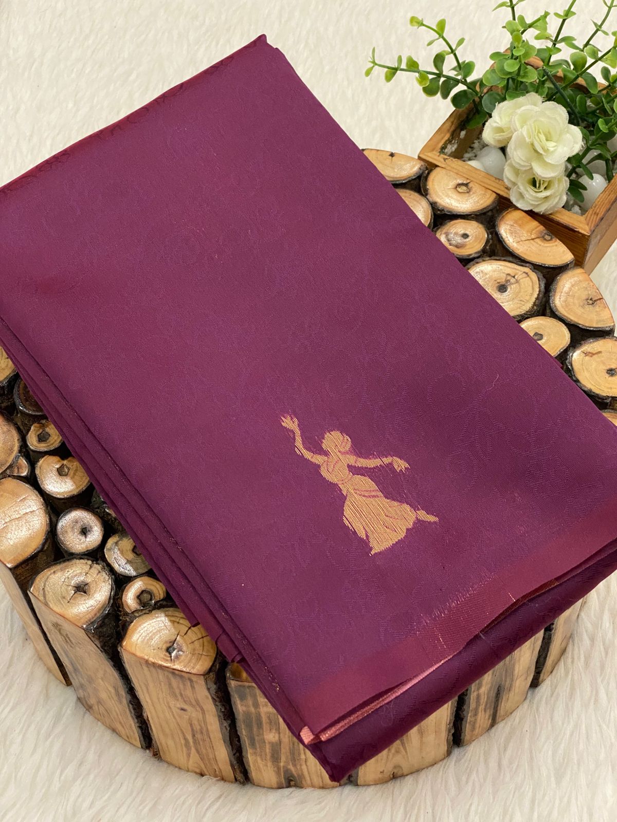 Borderless Embose Soft Silk Sarees