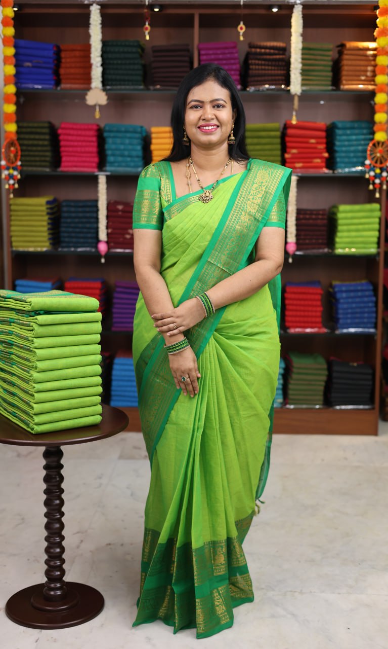 Chettinadu Cotton Sarees W/B