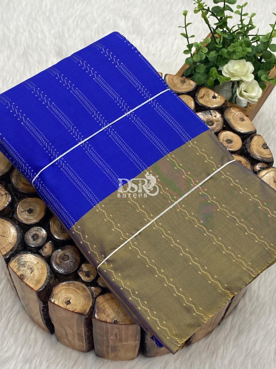 Arani Vairaooshi Soft Silk Saree