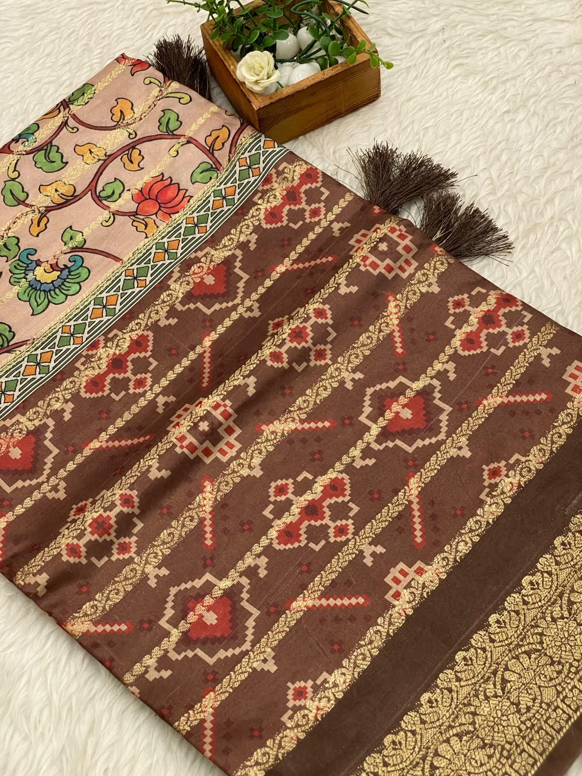 Zari Dola Saree