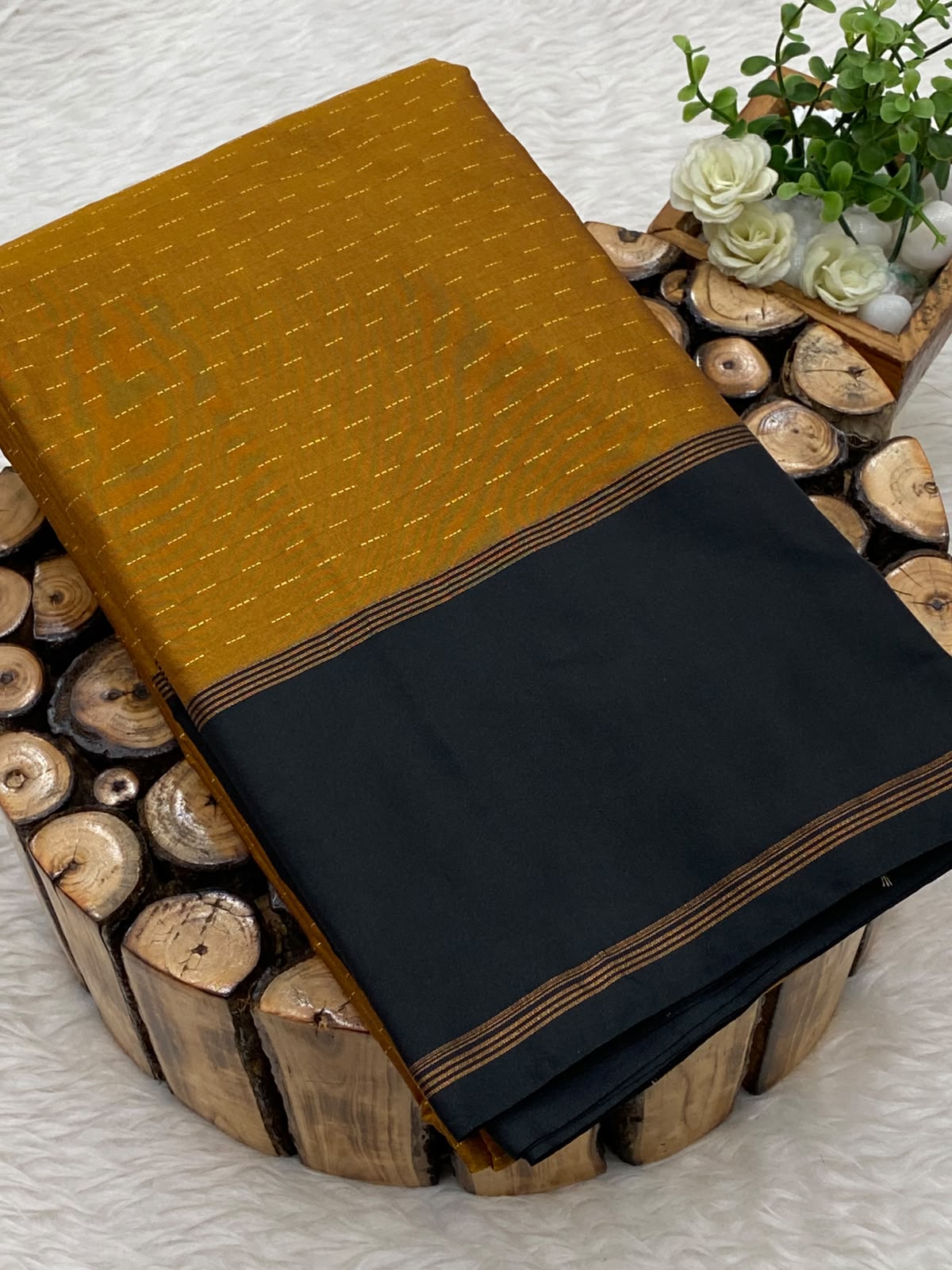 Arani Vairaooshi Soft Silk Saree
