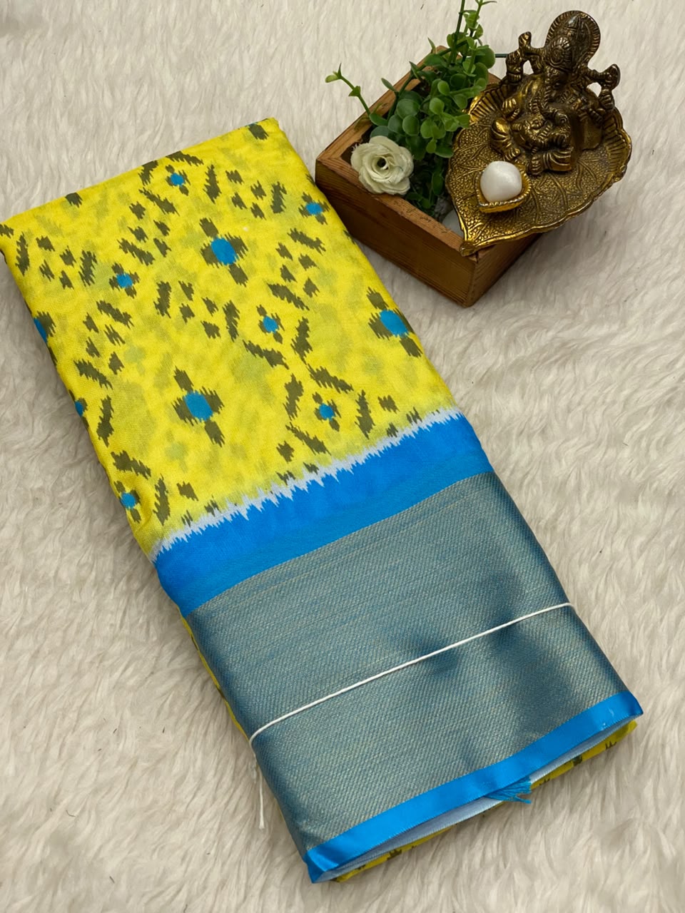 Pochampally Dola Silk Saree