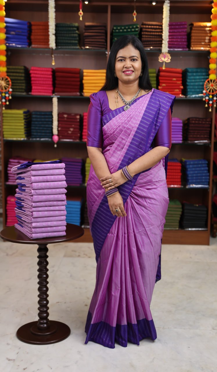 Arani Vairaooshi Soft Silk Saree