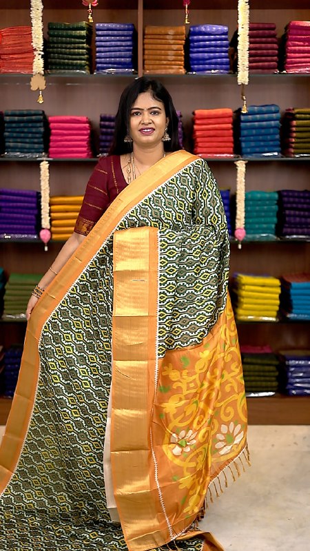 Pochampally Dola Silk Saree