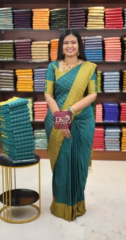 Arani Vairaooshi Soft Silk Saree