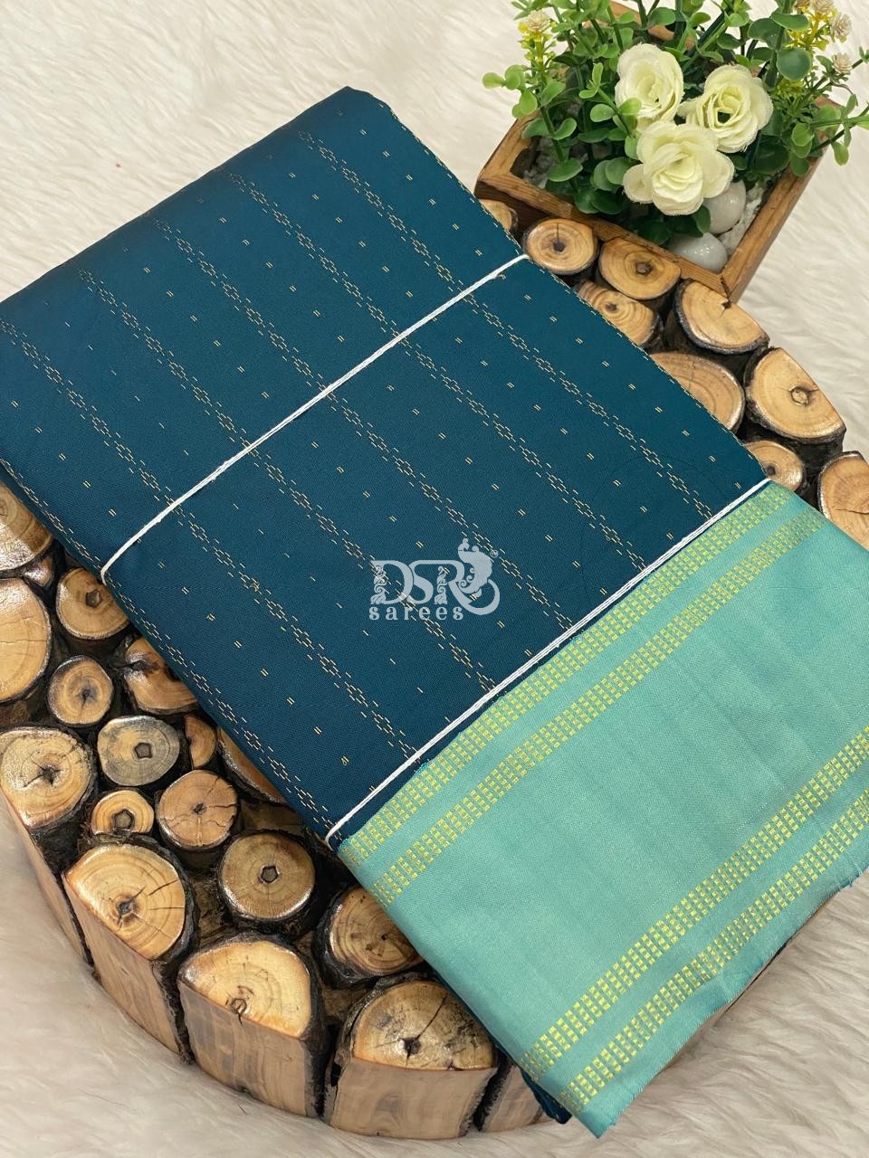 Arani Vairaooshi Soft Silk Saree