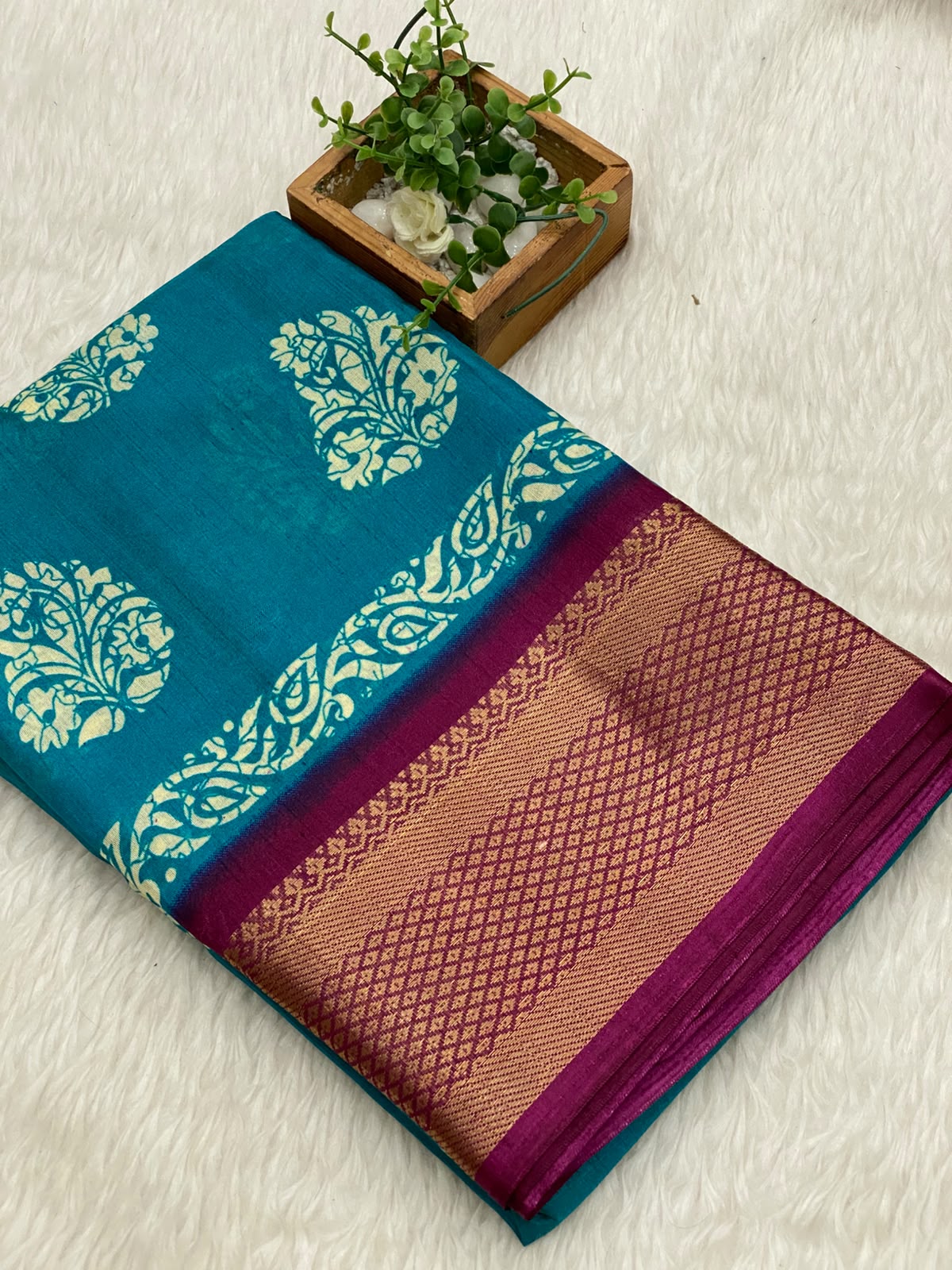 Iconic Dola Silk Sarees vol1