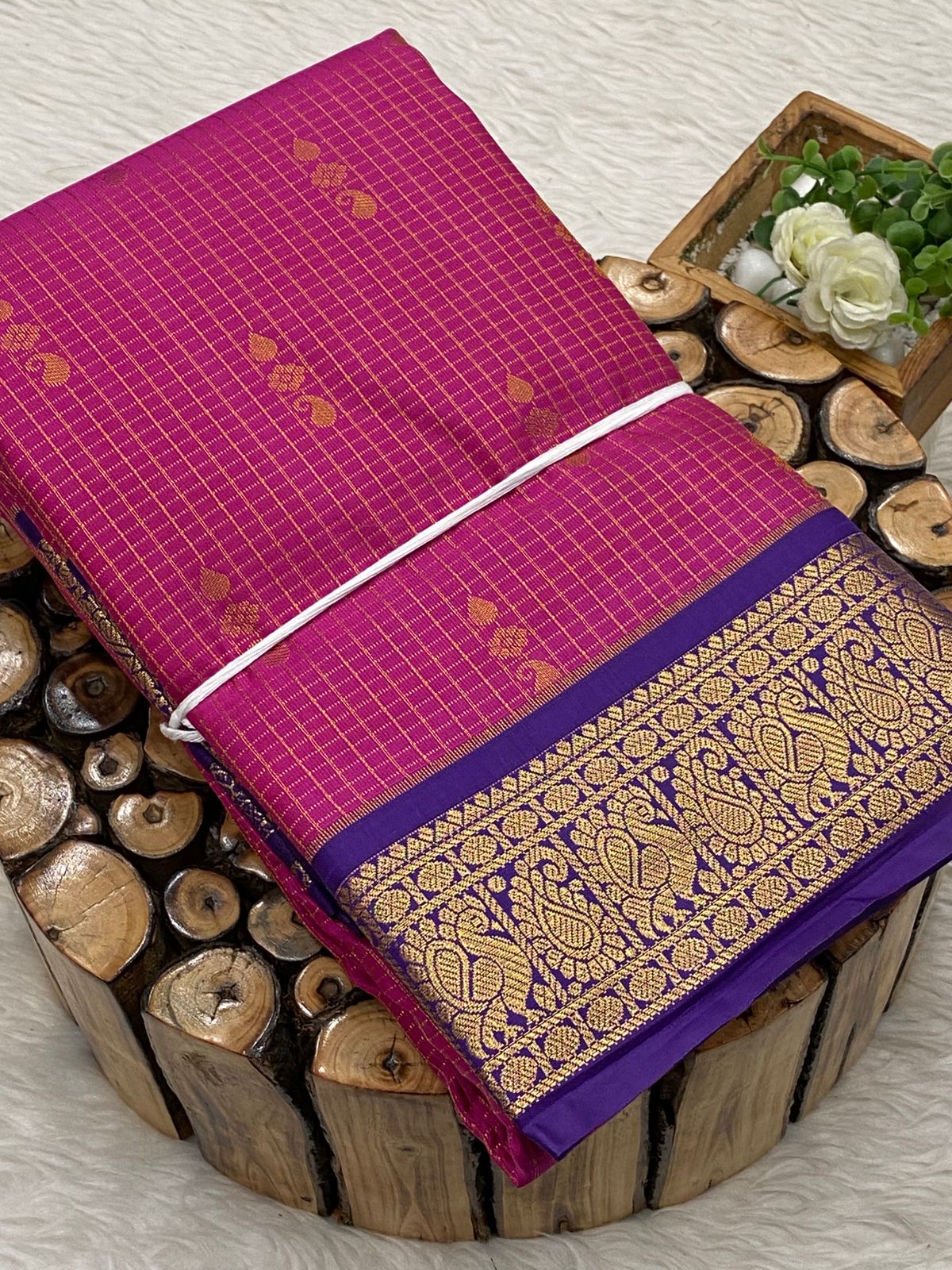 Vairaooshi Chinna Border Sarees