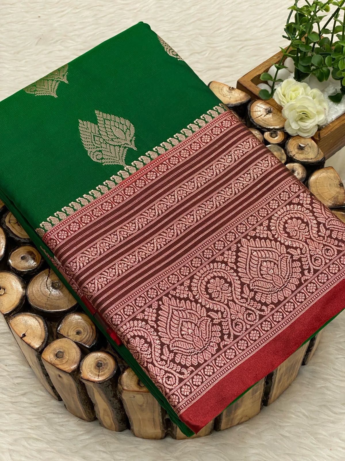 Semi Gadwal Pattu Sarees