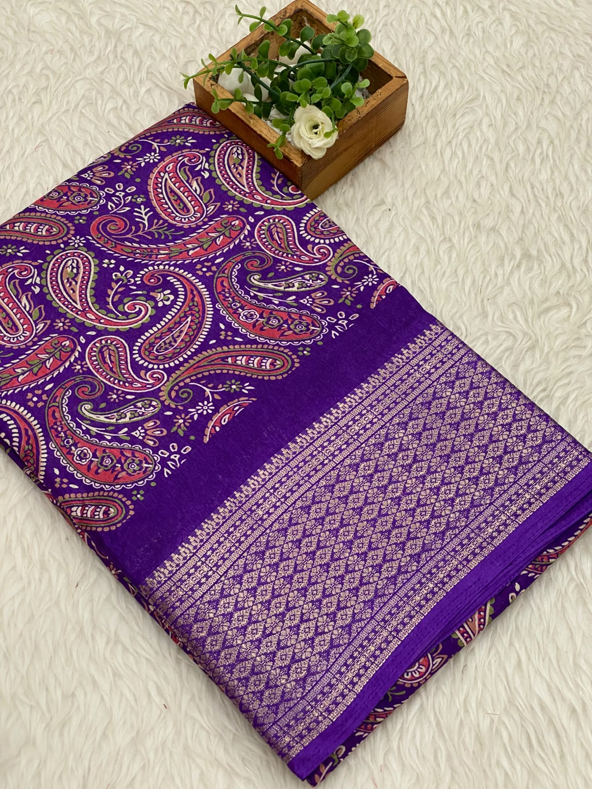 Iconic Silk Sarees -VOL1