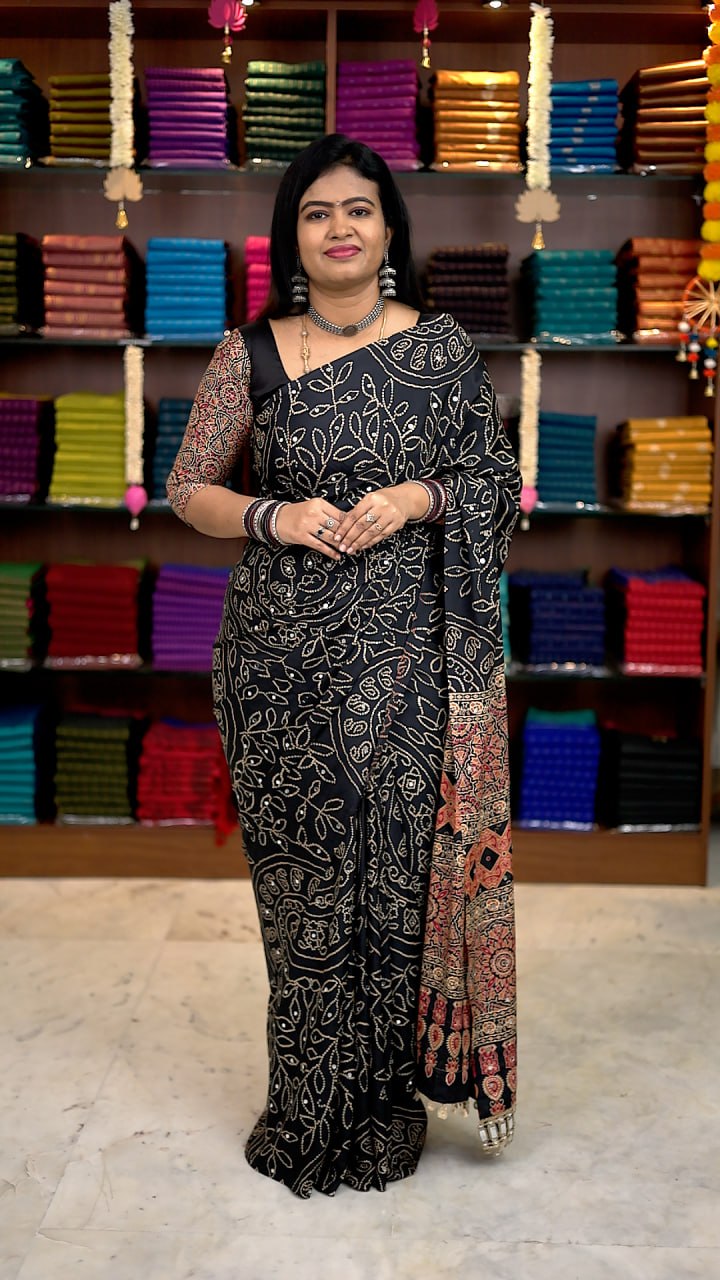 Art Modal With Original Mirror work Saree
