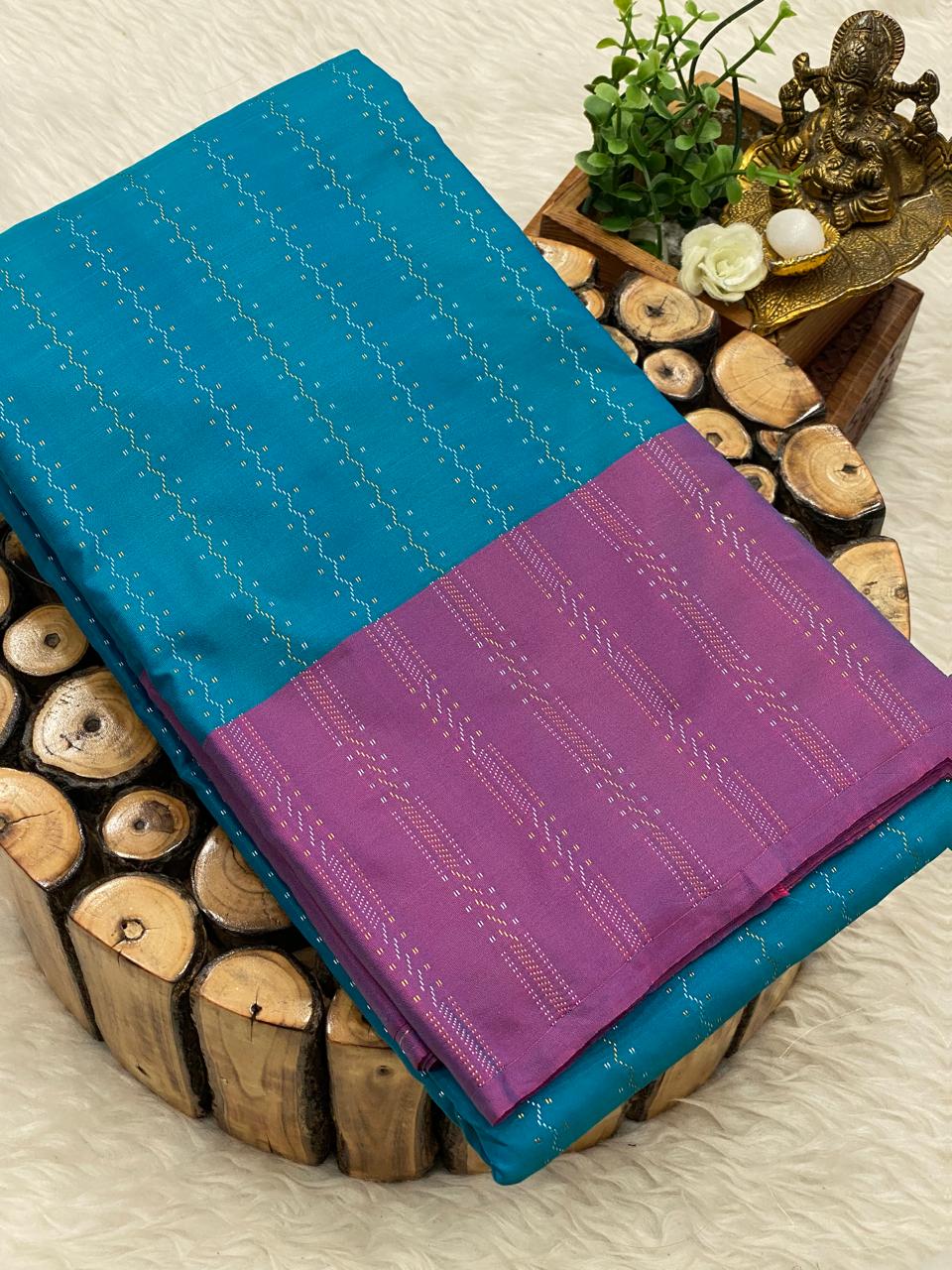 Arani Vairaooshi Soft Silk Saree