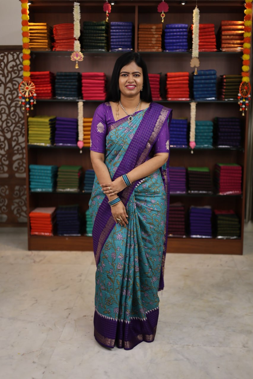 Zari dola sarees voll