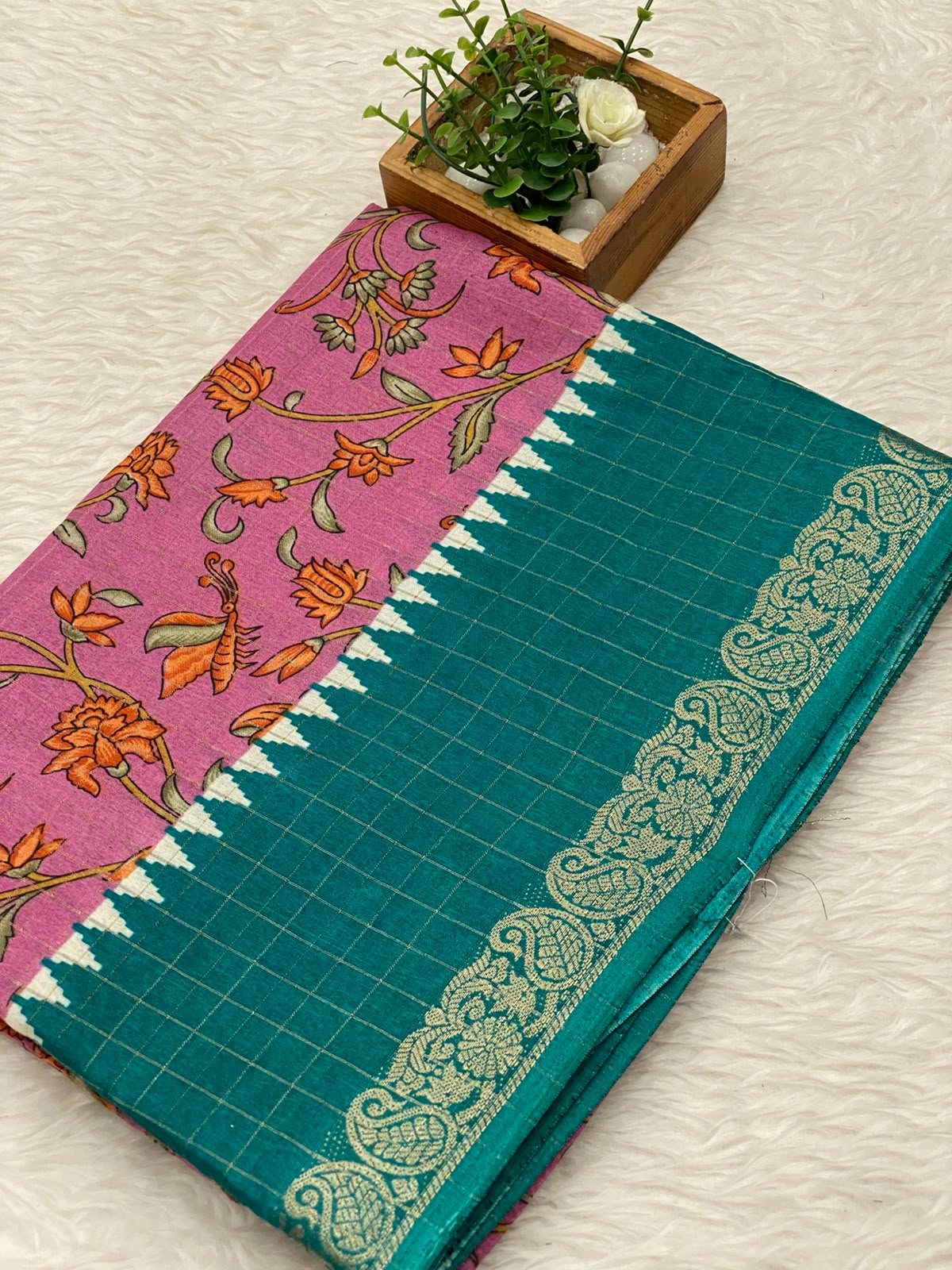 Zari dola sarees voll