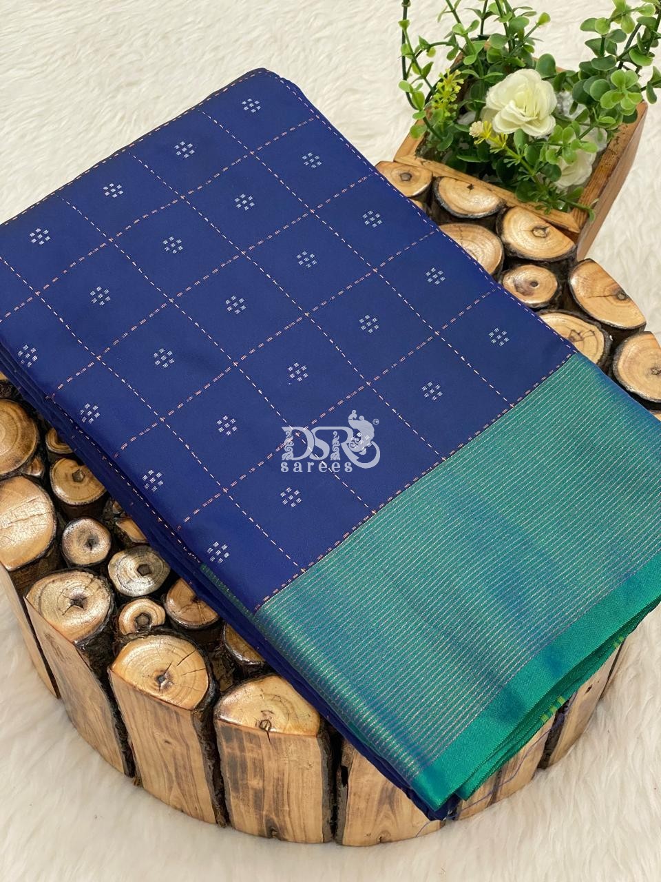 Arani Vairaooshi Soft Silk Saree