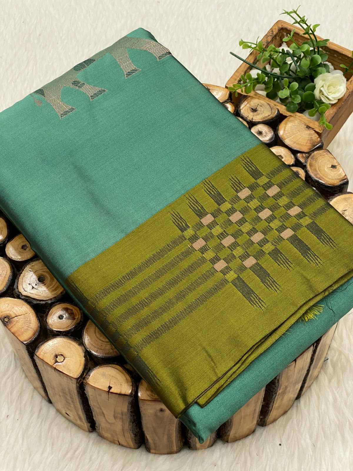 Vegan Elite Silk Saree