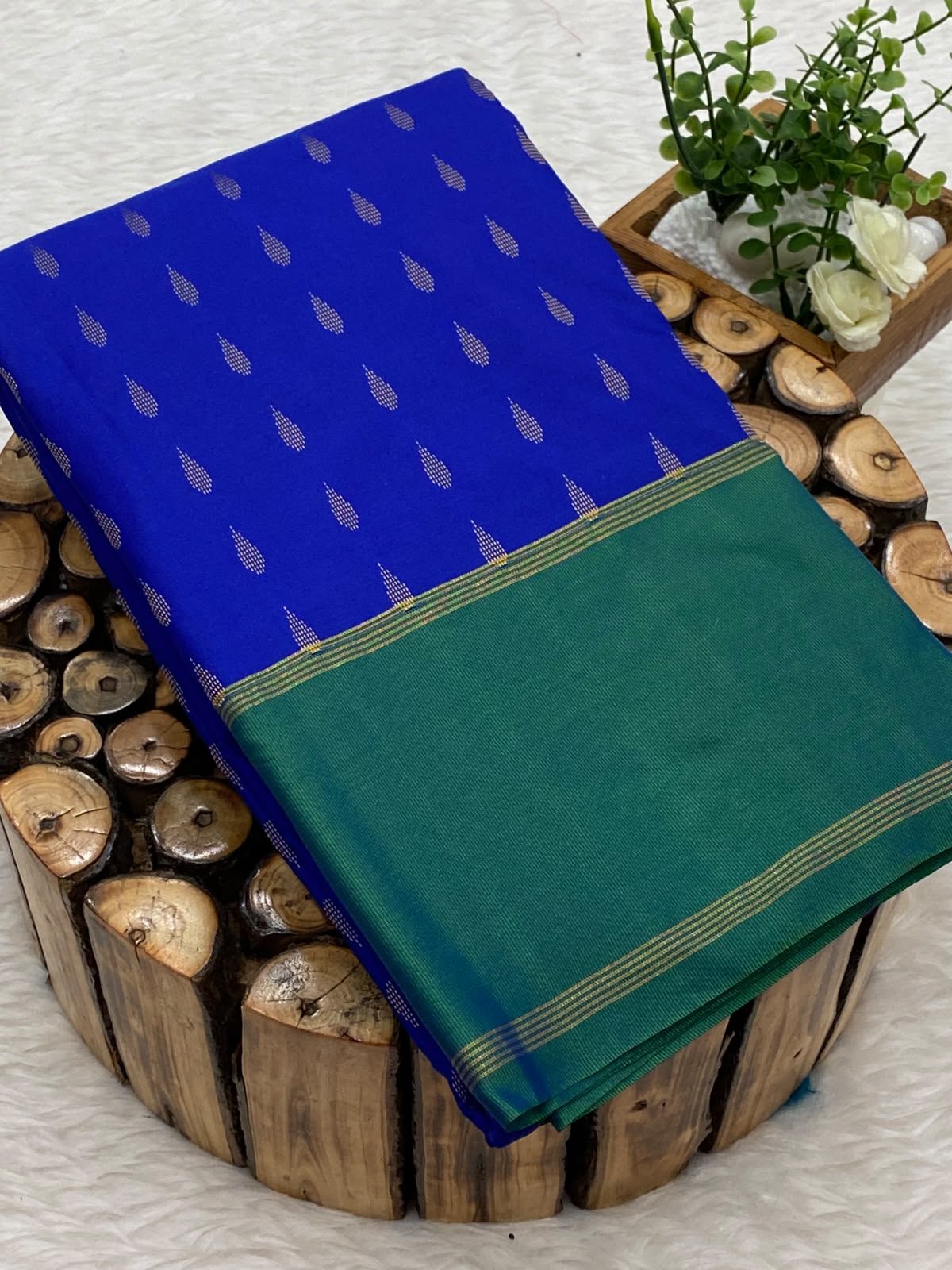 Arani Vairaooshi Soft Silk Saree