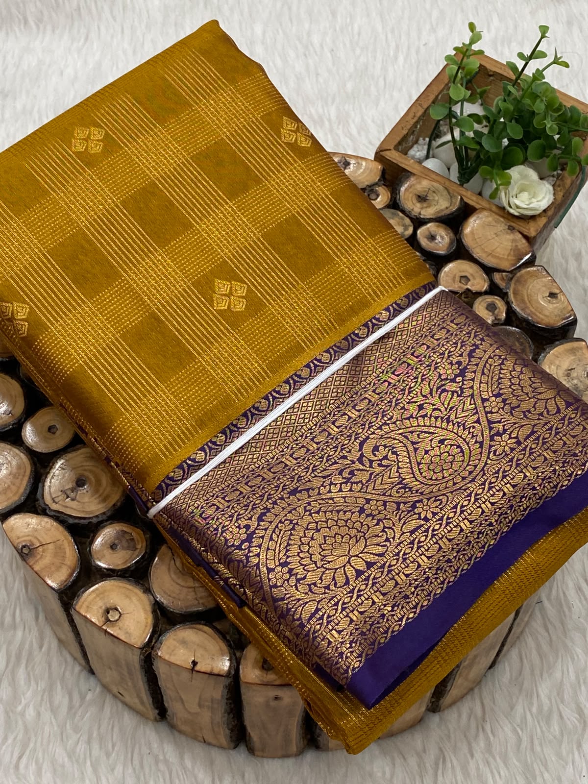 Vairaooshi Korvai Border Saree
