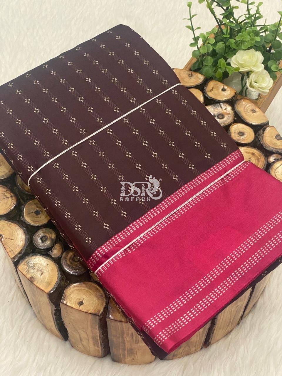 Arani Vairaooshi Soft Silk Saree