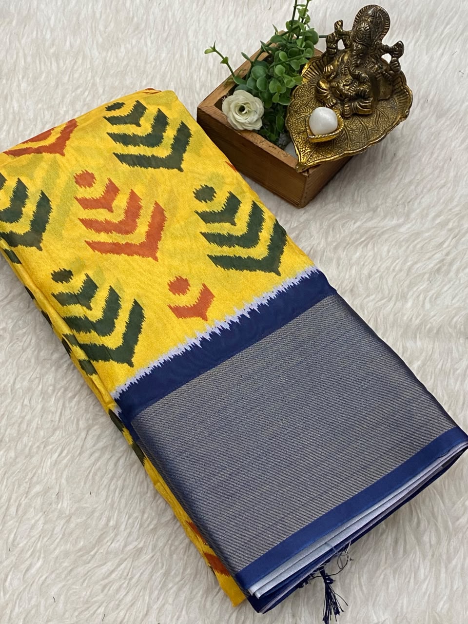 Pochampally Dola Silk Saree