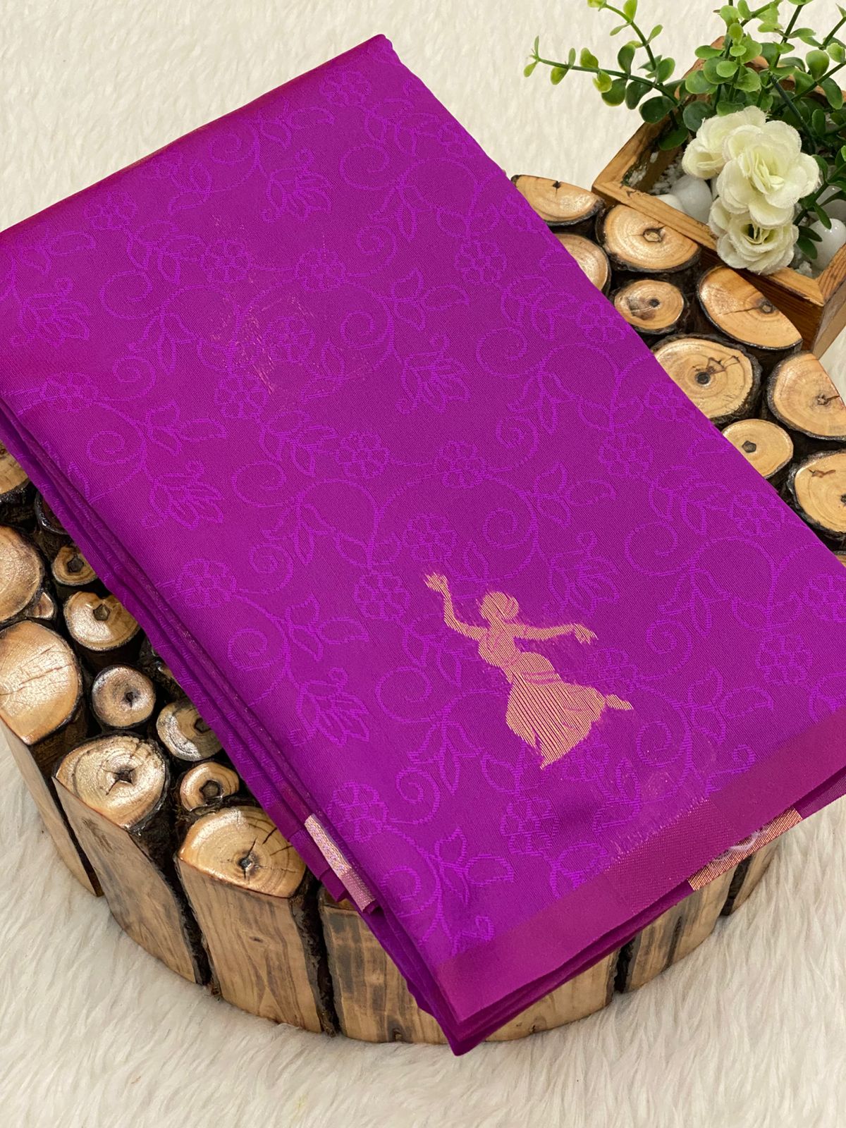 Borderless Embose Soft Silk Sarees