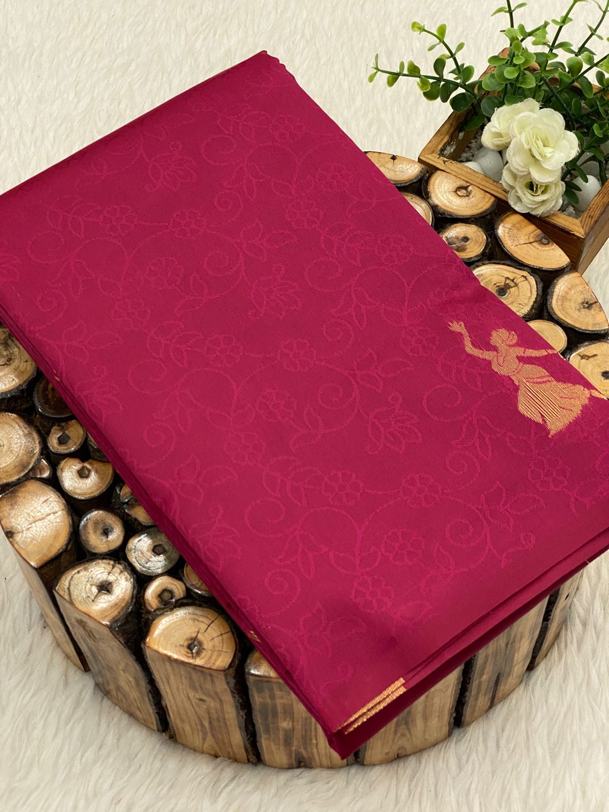 Borderless Embose Soft Silk Sarees