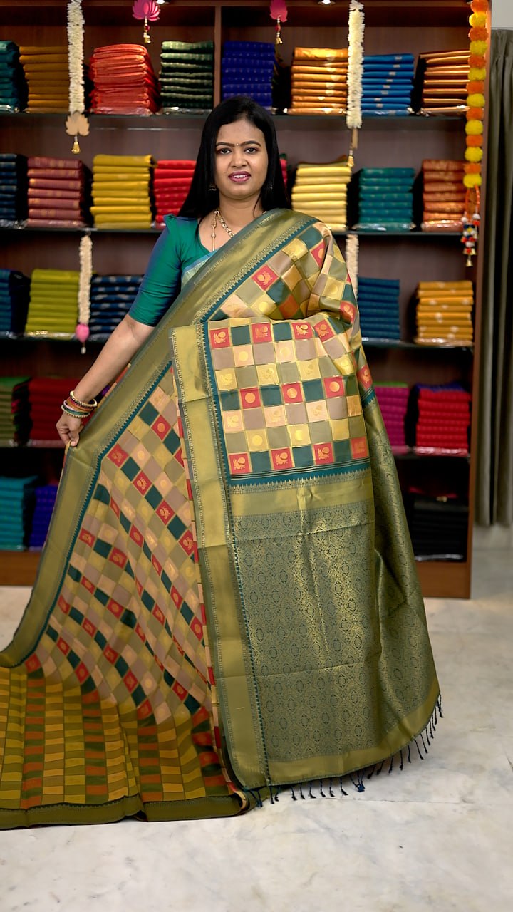 Paalum Pazhamum Silk Saree