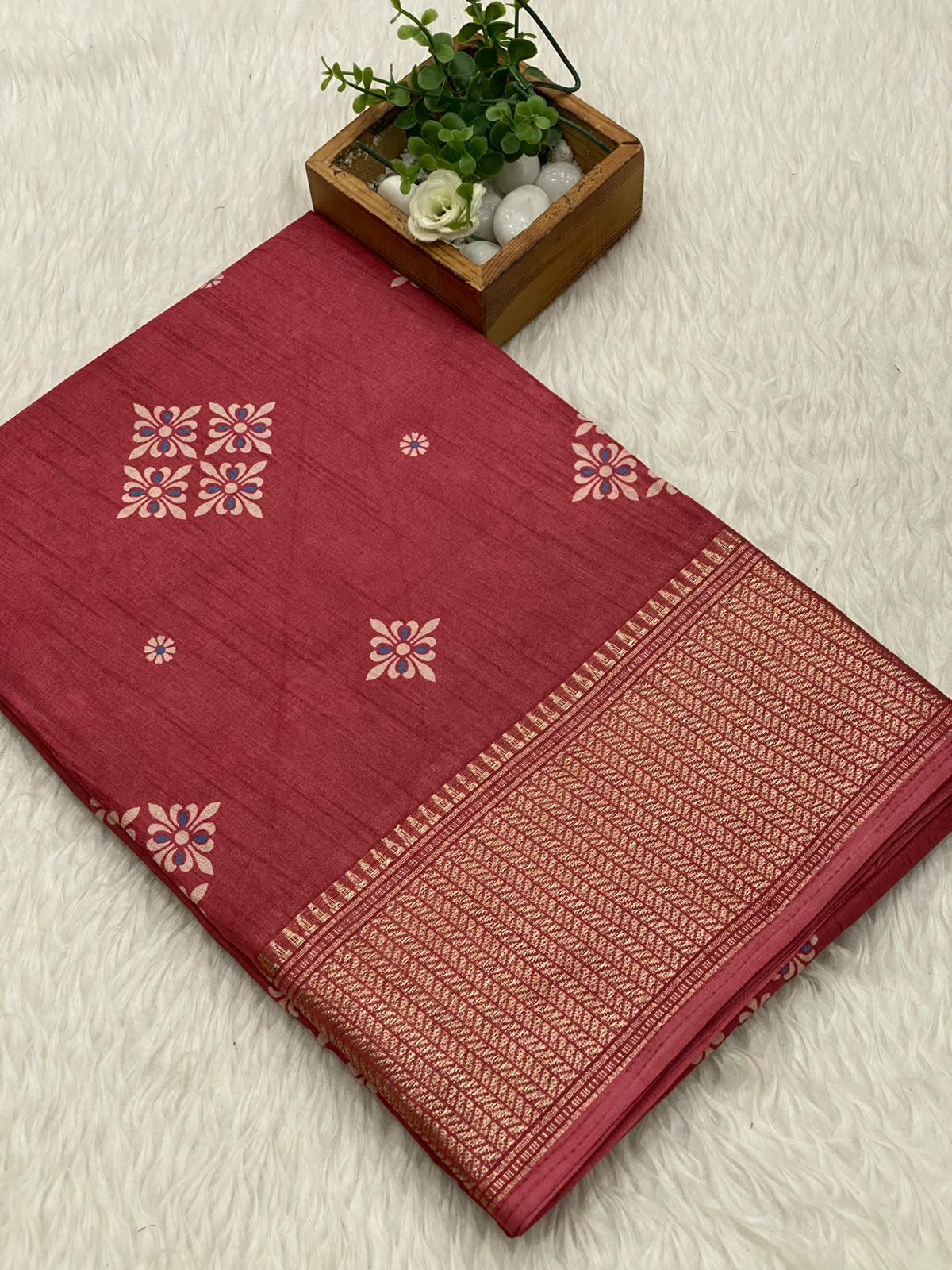 Iconic Dola Silk Sarees vol1