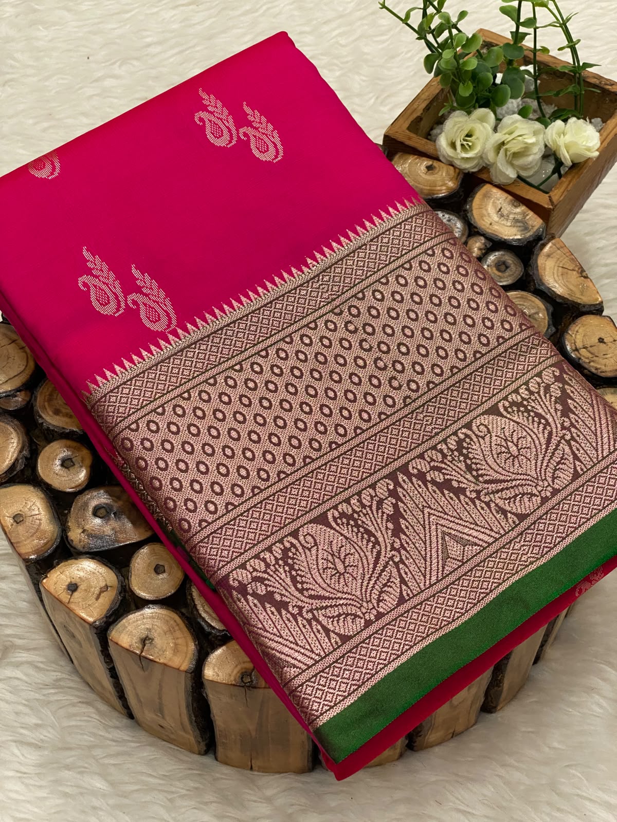 Semi Gadwal Pattu Sarees
