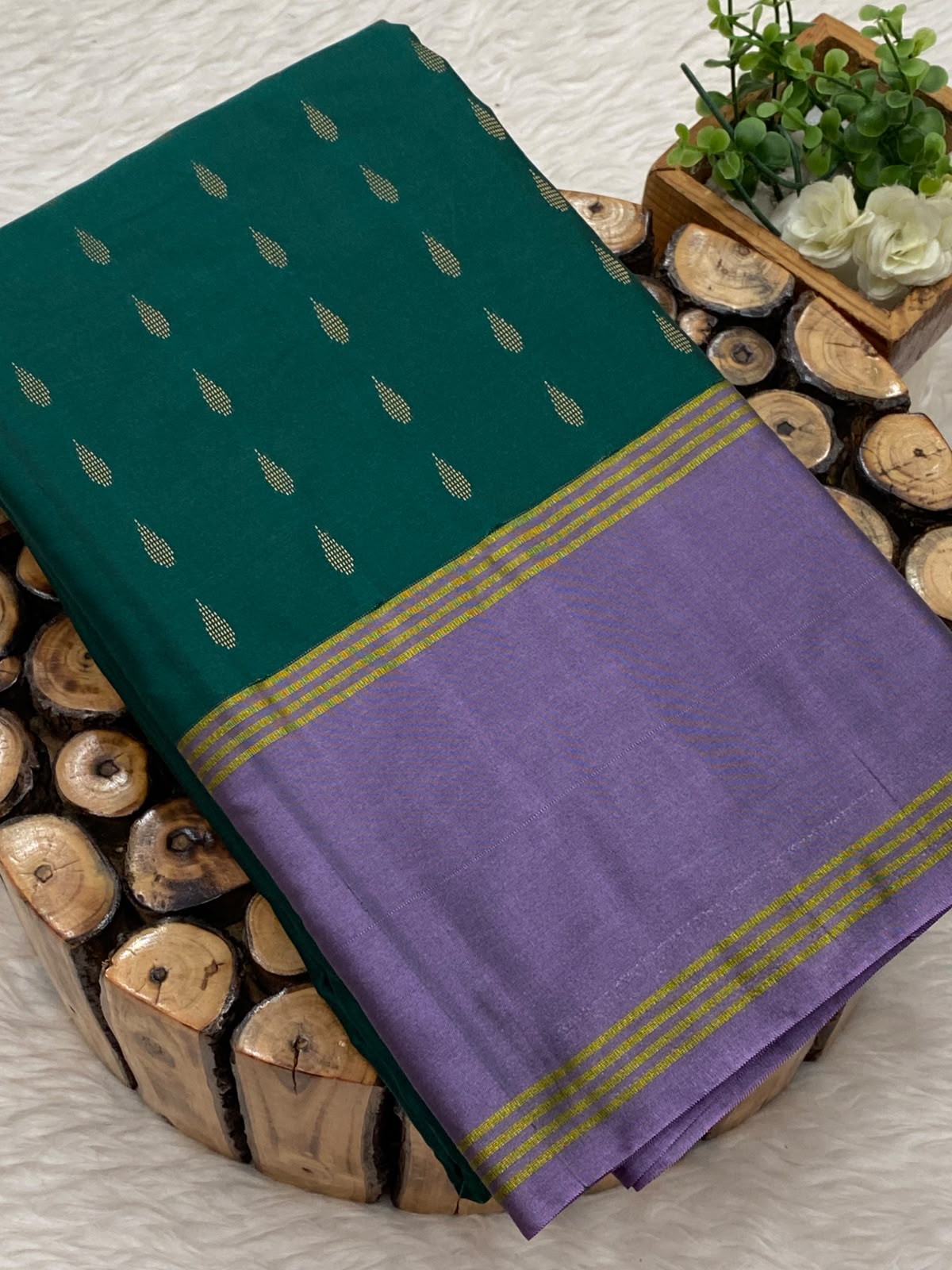 Arani Vairaooshi Soft Silk Saree