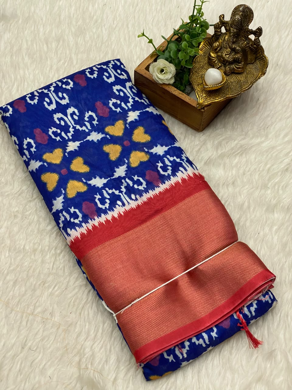 Pochampally Dola Silk Saree