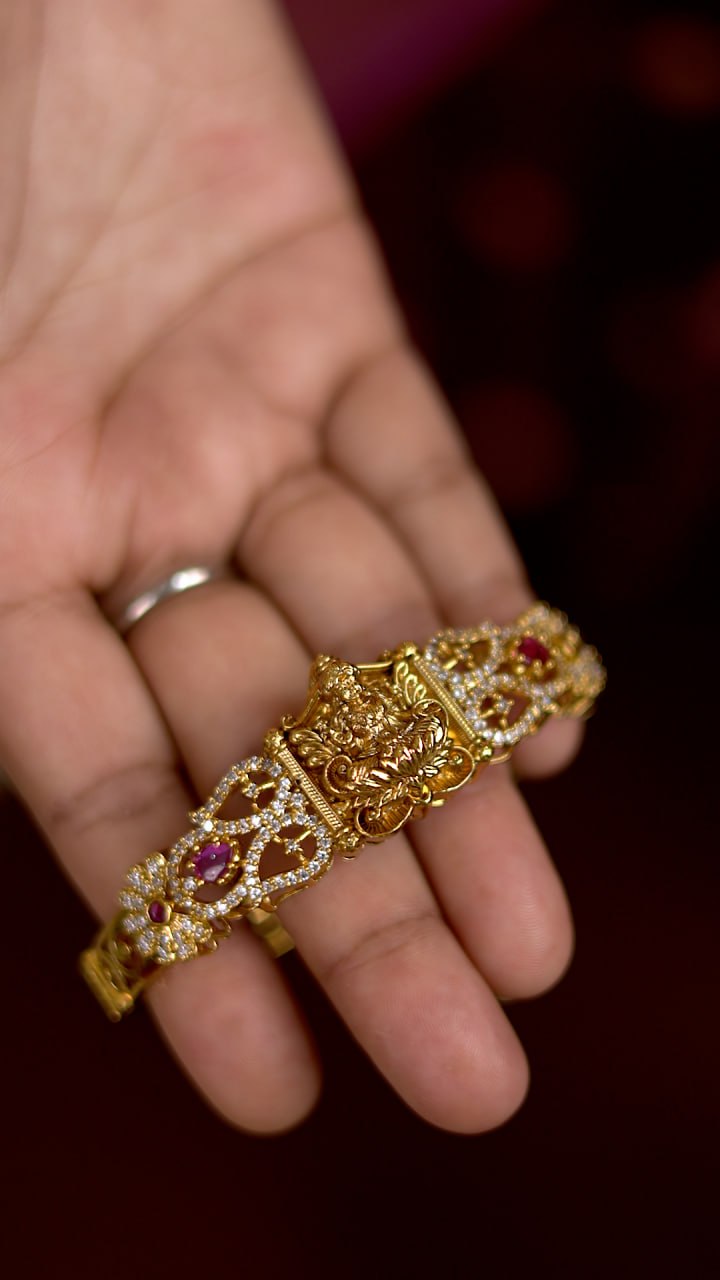 Ad Stone Kappu Bangels