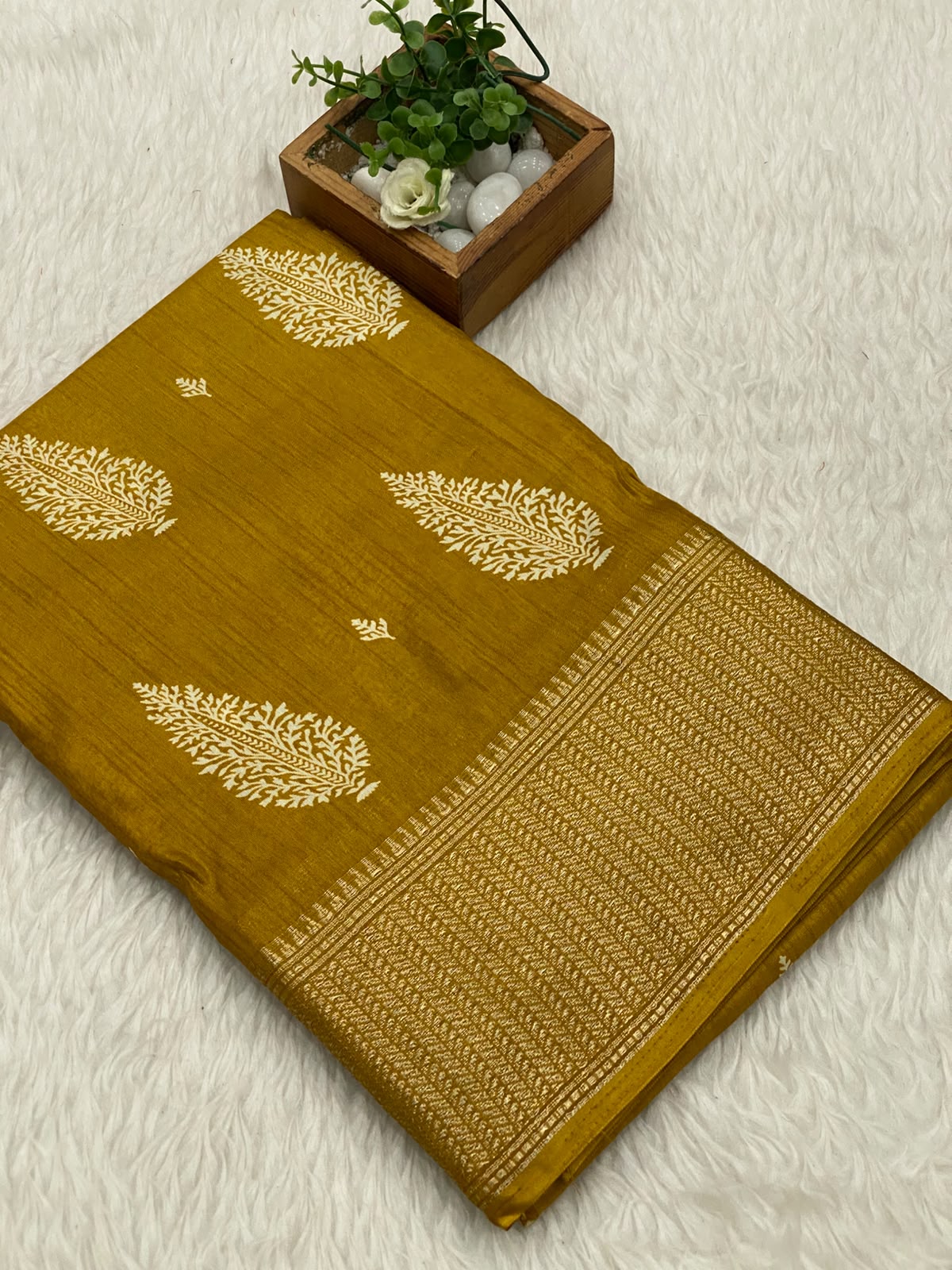 Iconic Dola Silk Sarees vol1
