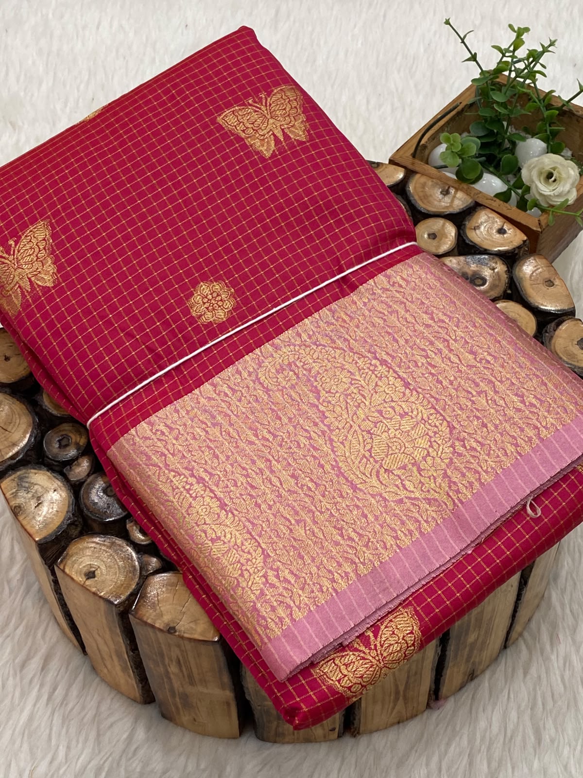 Budget Gadwal Pattu Saree