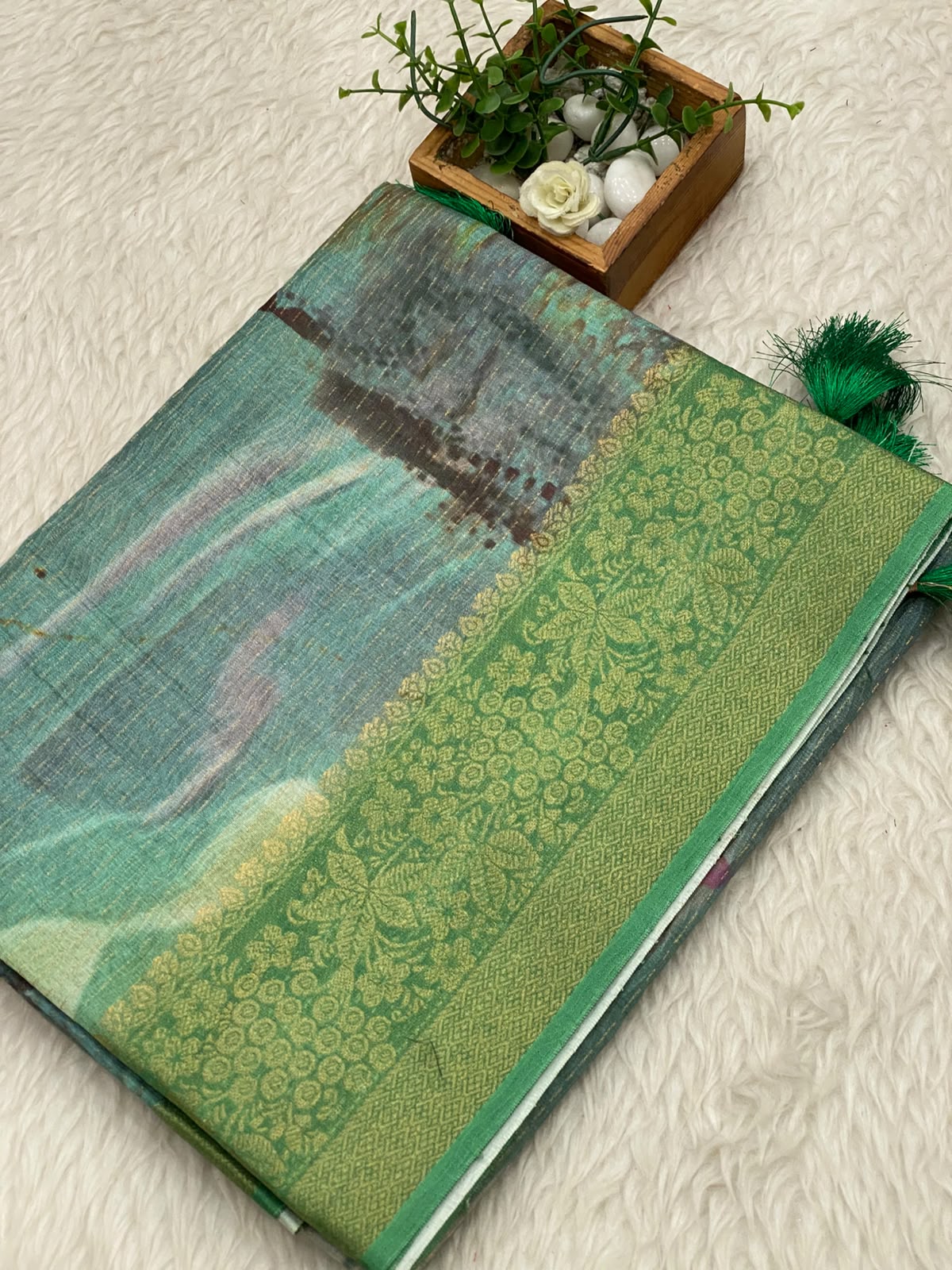 Zari Dola Saree