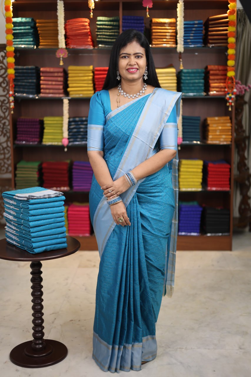 Arani Vairaooshi Soft Silk Saree